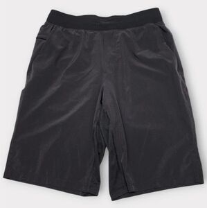 Medium - Lululemon T.H.E. Short *Linerless 11" Updated